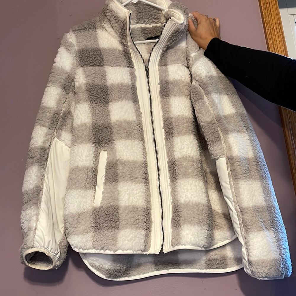 Abercrombie & Fitch Plaid Fleece Zip-Up Jacket - Gray and White